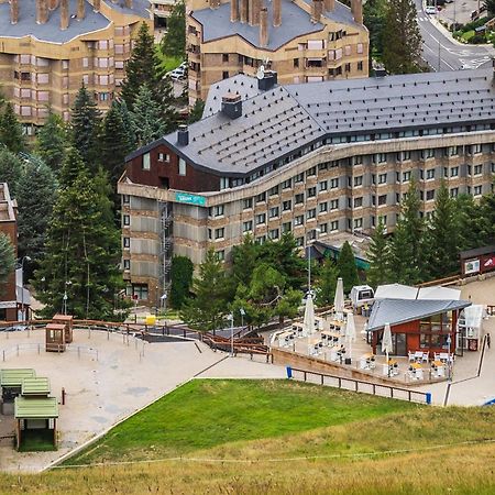 Tuc Blanc Hotel Baqueira Beret Bagian luar foto
