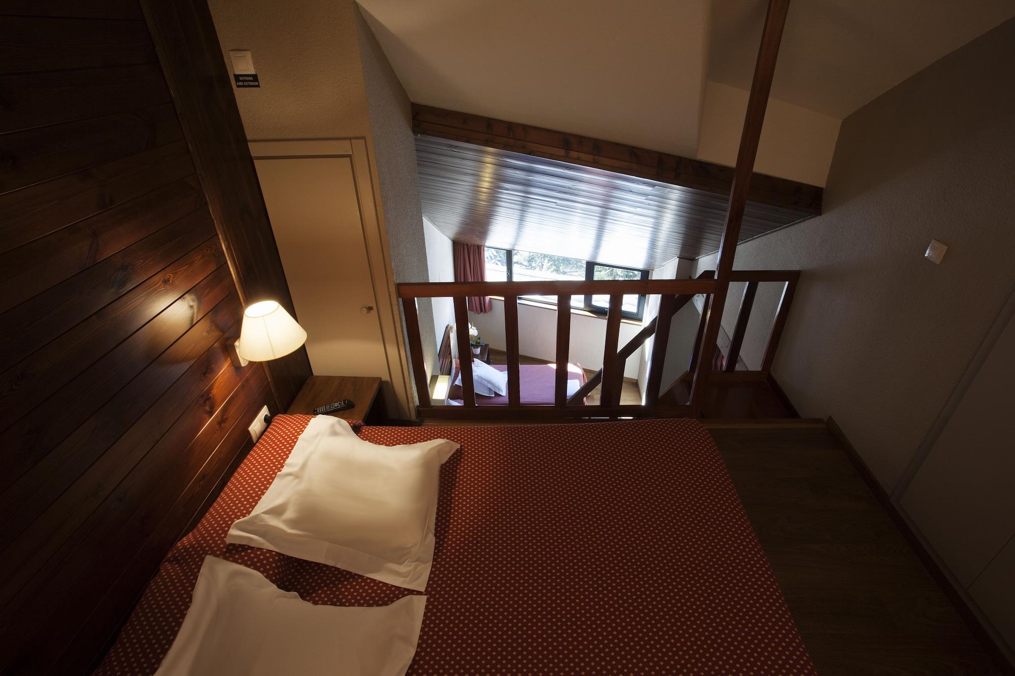 Tuc Blanc Hotel Baqueira Beret Bagian luar foto