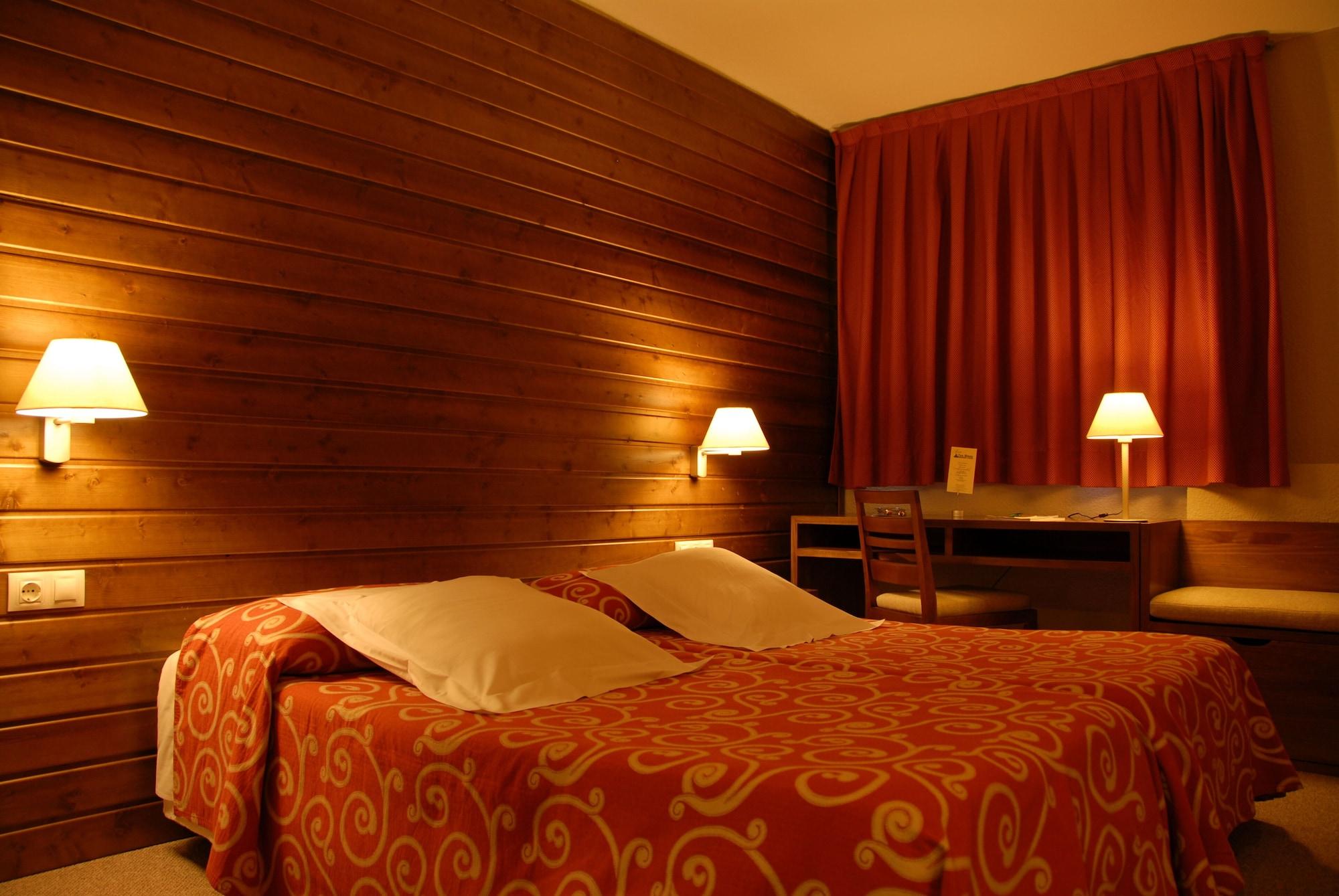 Tuc Blanc Hotel Baqueira Beret Bagian luar foto