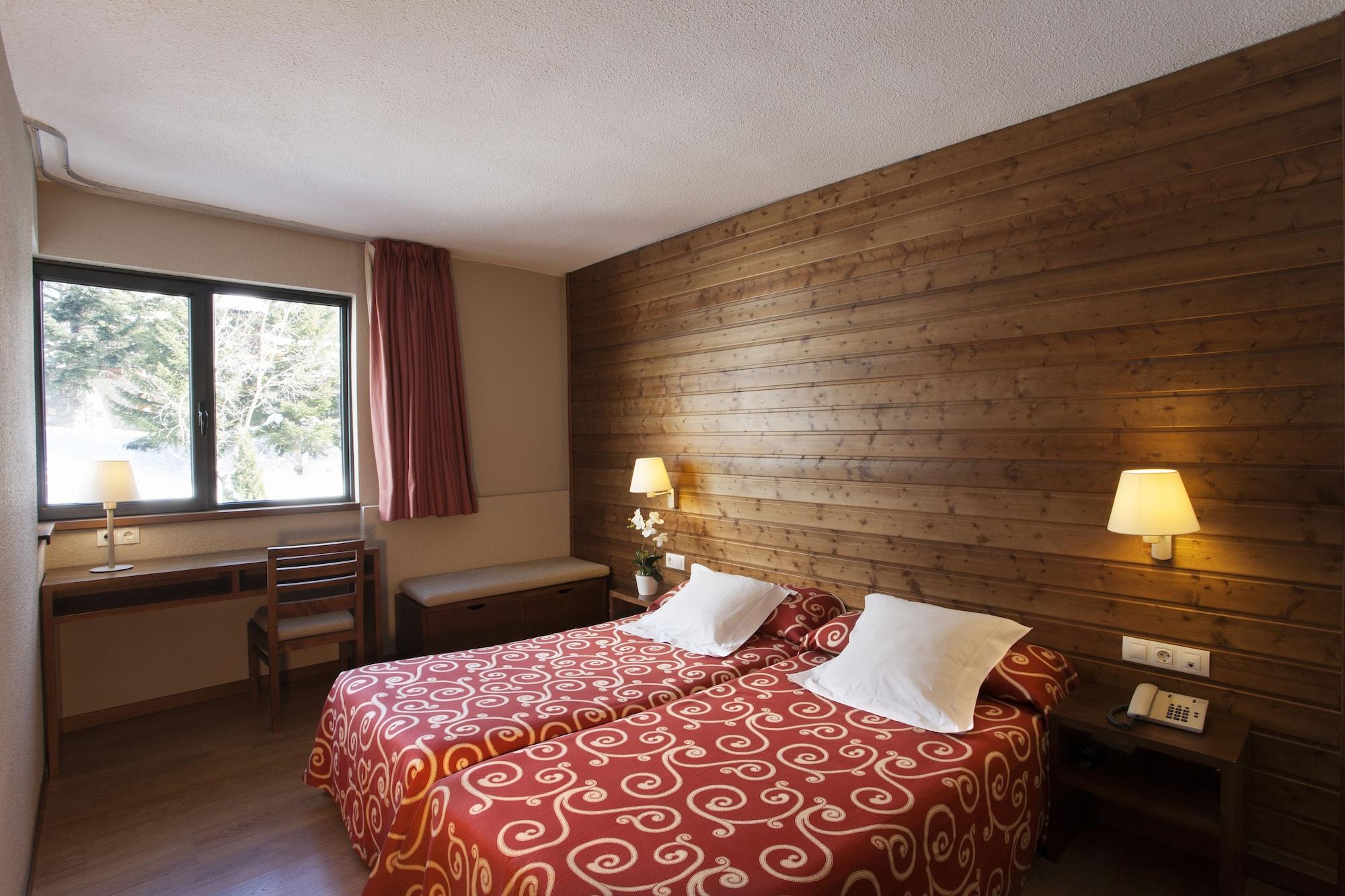 Tuc Blanc Hotel Baqueira Beret Bagian luar foto