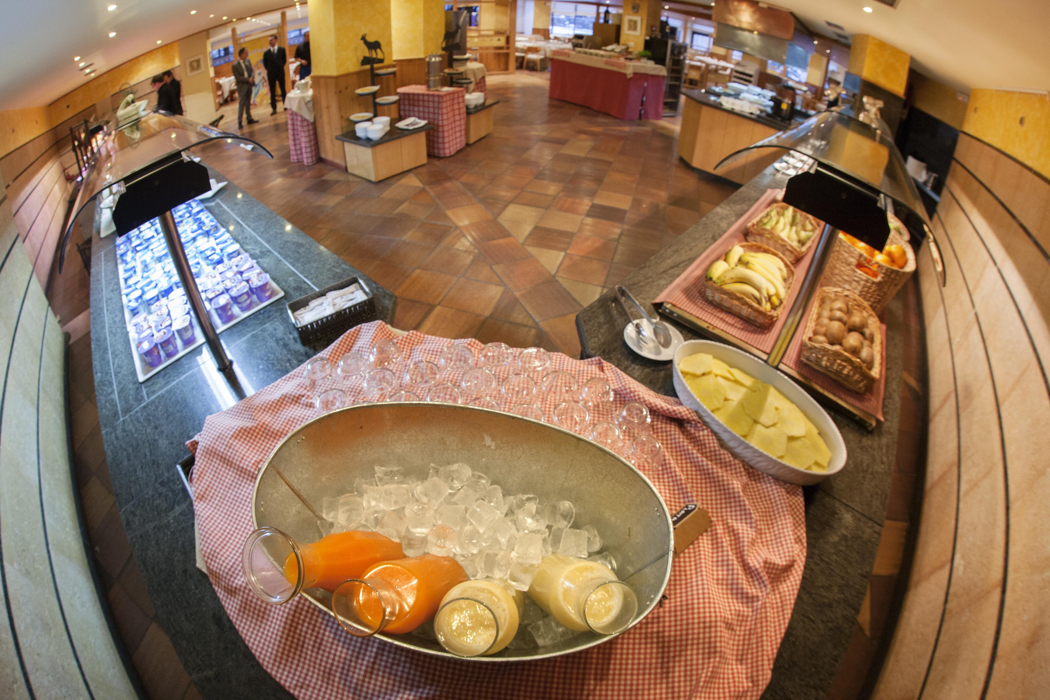 Tuc Blanc Hotel Baqueira Beret Bagian luar foto