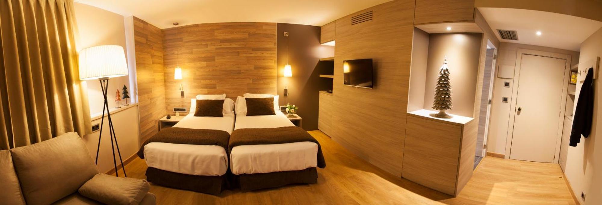 Tuc Blanc Hotel Baqueira Beret Bagian luar foto