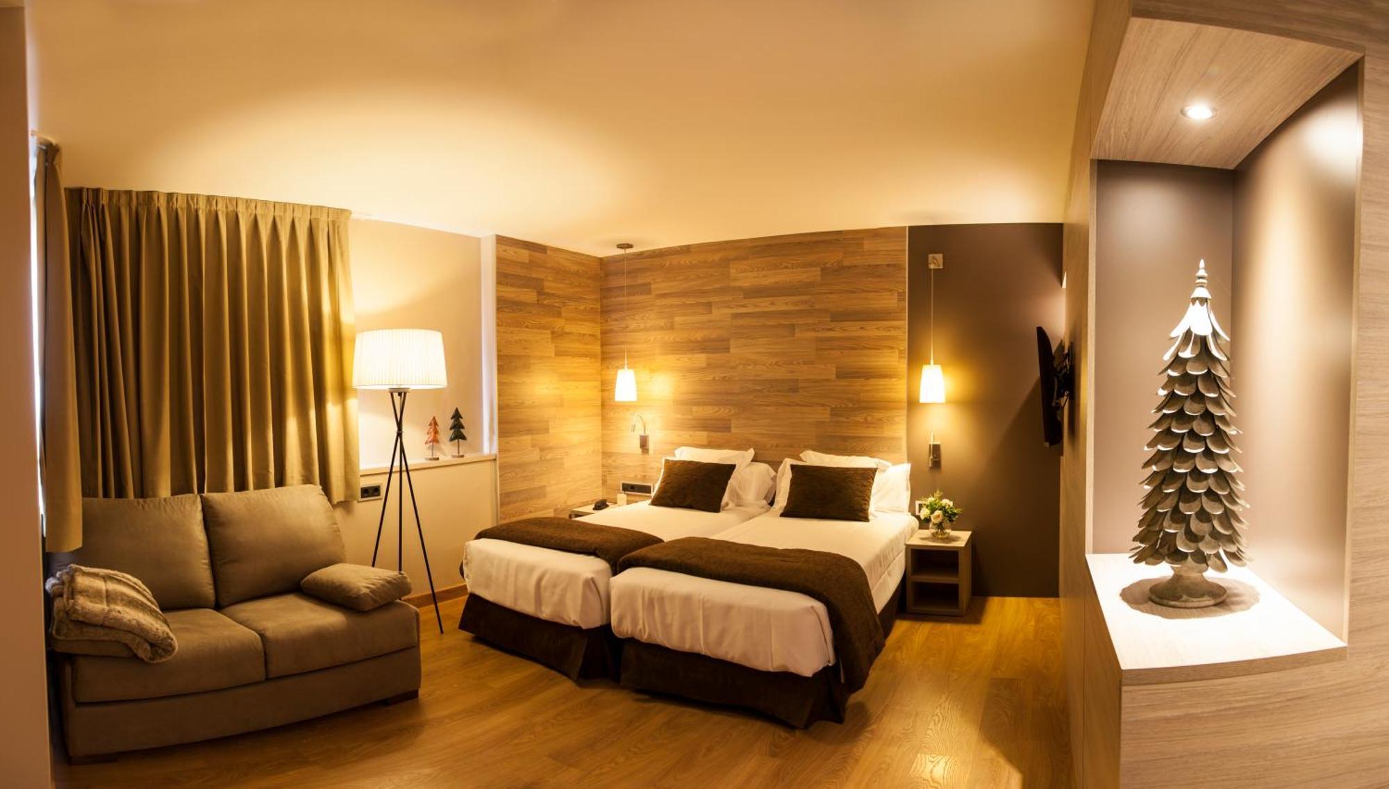 Tuc Blanc Hotel Baqueira Beret Bagian luar foto
