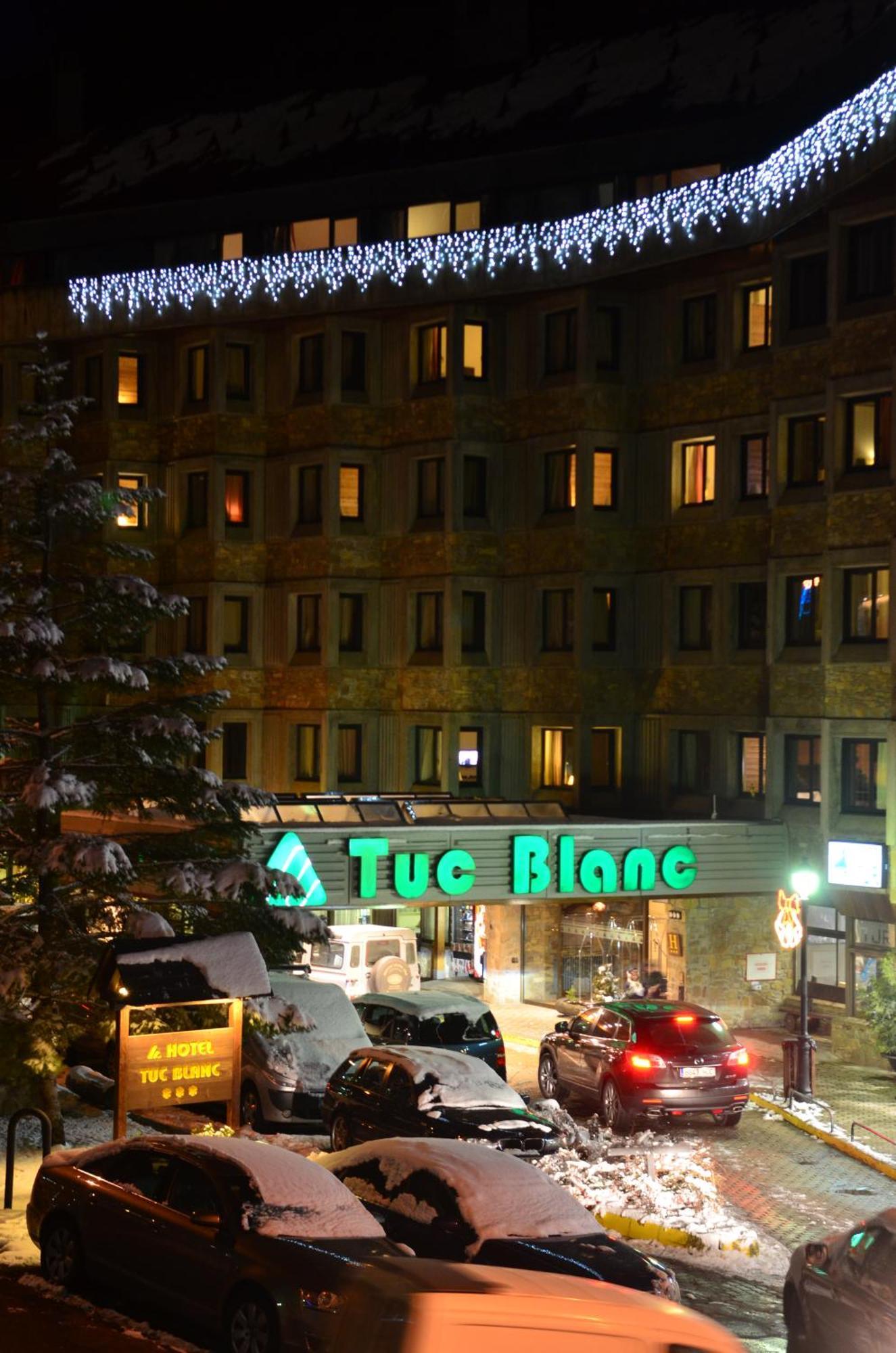 Tuc Blanc Hotel Baqueira Beret Bagian luar foto