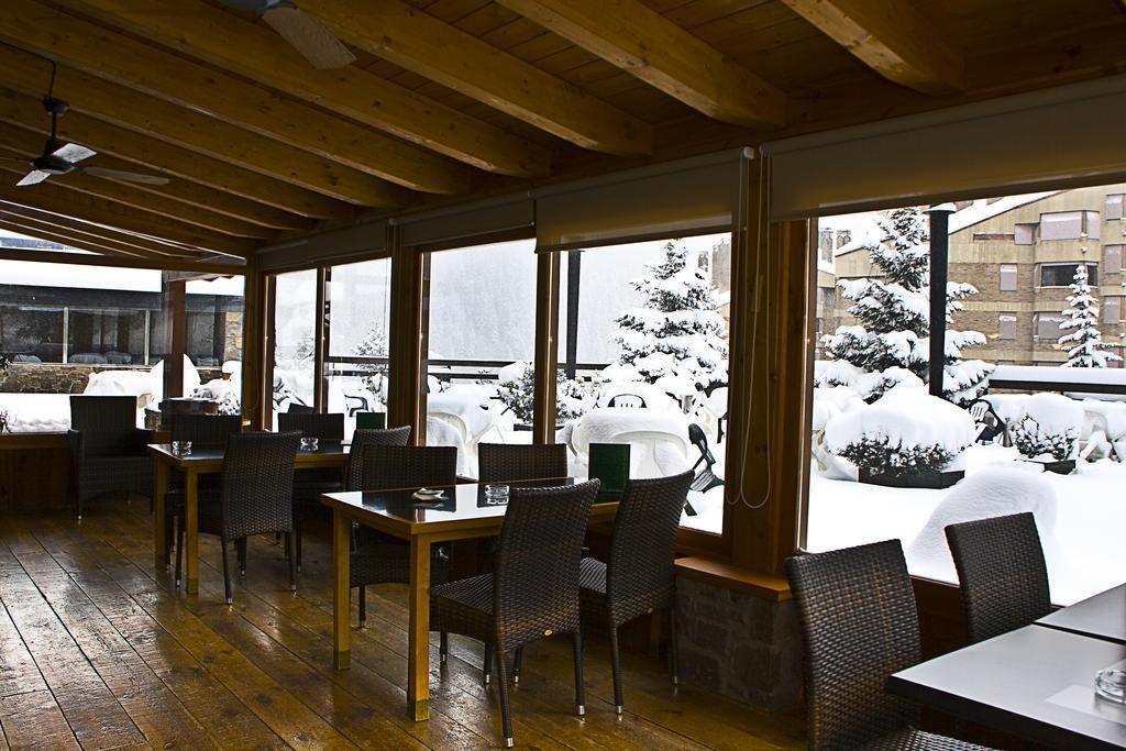 Tuc Blanc Hotel Baqueira Beret Bagian luar foto