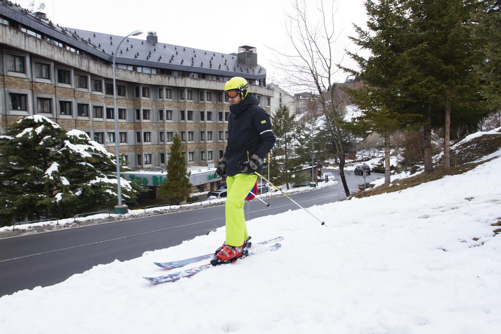 Tuc Blanc Hotel Baqueira Beret Bagian luar foto
