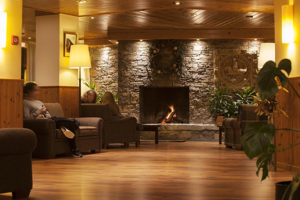 Tuc Blanc Hotel Baqueira Beret Bagian luar foto